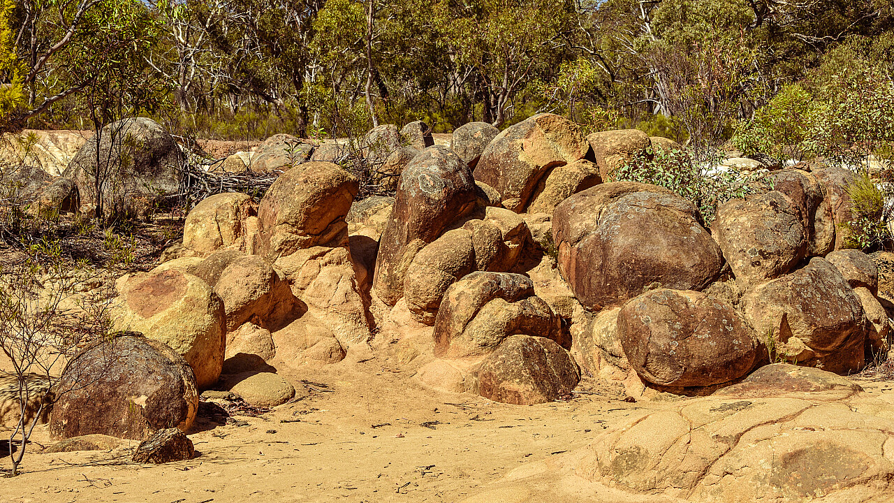 Heathcote Pink Cliffs Brian Young