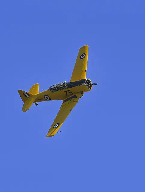 Fun with Old Yella Aeroplanes