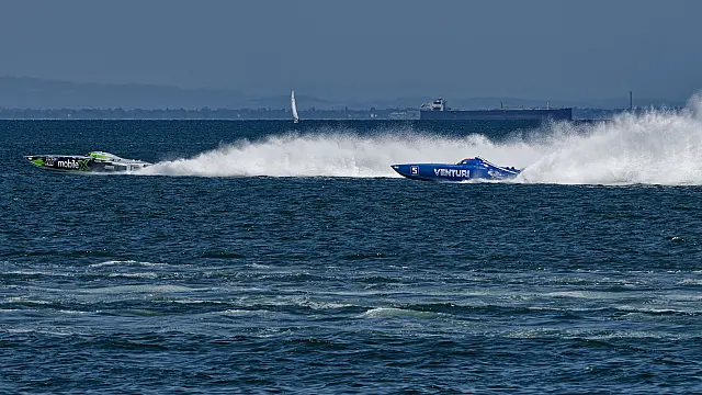 2000 HP Equals 200KHP on Water