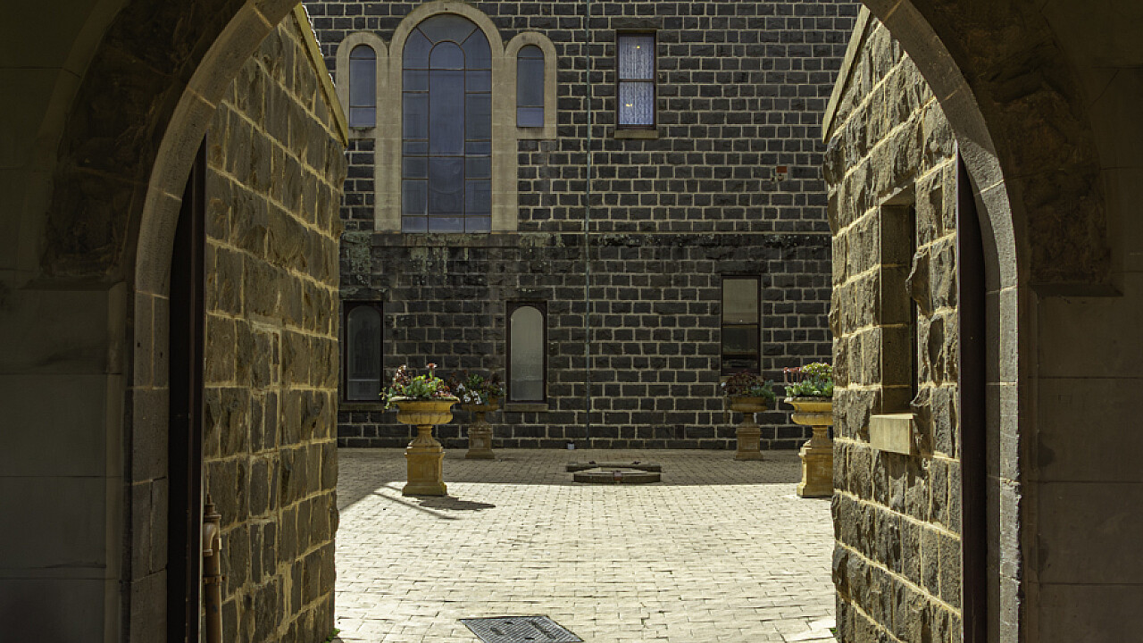 The Court Yard Werribee Mansion