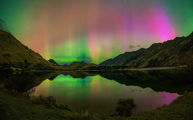 A258_SET_PRINT_2024 The Big Aroura_Glenorchy_NZ