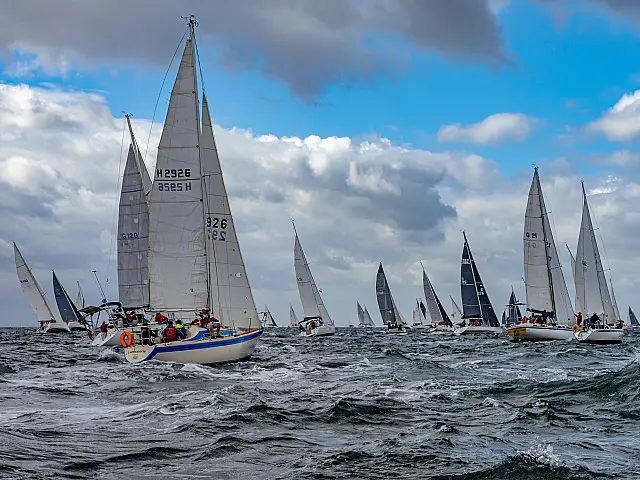 A_110_OpenPrintHIRES_Lancoorie under Sail_jpg