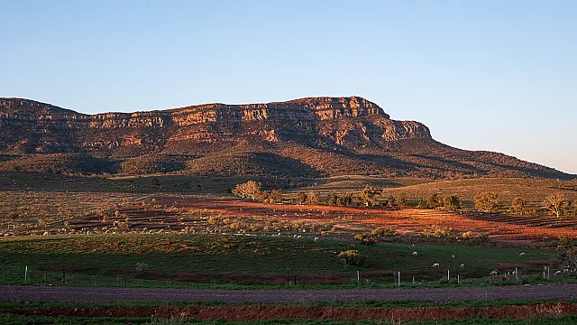 Suset over Flinders Ranges